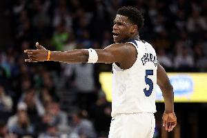 爱德华兹超越麦迪 跻身24岁前NBA历史得分榜第5位