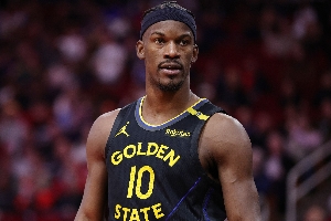 NBA第十期红黑榜：树挪死人挪活 交易后几家欢喜几家愁