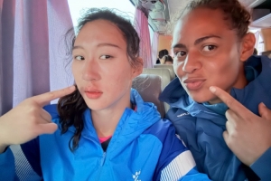 神勇！女足国门徐欢晒照，比赛中被球砸脸仍力保球门不失