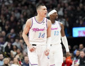 希罗：巴特勒在关键时刻总能做出正确选择 我和阿德巴约需要进步