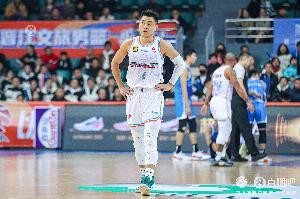 夏晓司：山东男篮今天中午已经返回济南 明天开始全力备战北控