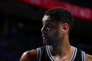 格里芬谈欢迎来到NBA时刻：首次和邓肯交手 热身时我看着他打板