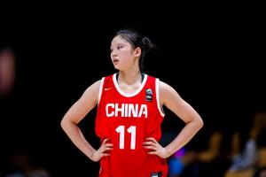 媒体人：中国U16女篮上半场压制日本 她们有能力在实战中成长