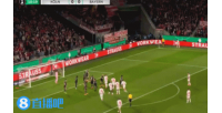 拜仁差点开局落后！科隆射门，乌尔比希奋力扑出