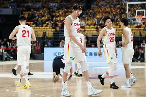 仍在热议！“曝中国男篮输韩国后开会2小时”词条位列热搜高位