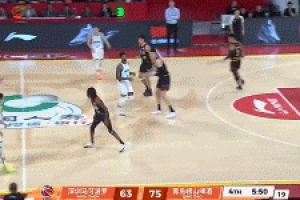生猛！段昂君中路突击 起飞滑翔单臂暴力灌筐