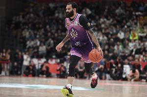 媒体人：北京今年选的外援真的挺一般 打强队基本没啥竞争力
