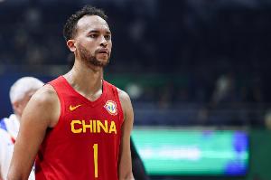 中国男篮首位归化球员！NBA官网：李凯尔的国籍已经更改为美国籍