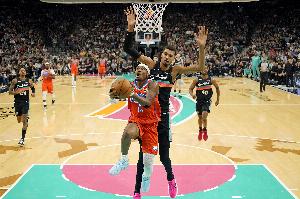 被3-0后好似失去统治力！Skip：马刺摧毁了雷霆不可战胜的光环