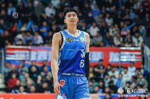 继续加油！邹阳13中5&罚球7中6拿到18分6板4断 但正负值-33