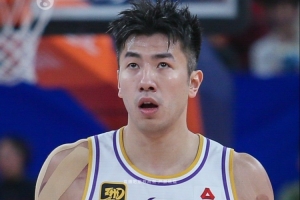 沈梓捷：邹雨宸的伤病反反复复 所以打得很挣扎 这两场彻底打开了