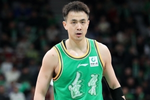 复出慢慢找状态！赵继伟15分钟三分5中3拿到9分3助 正负值+29