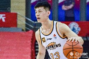 独木难支！王岚嵚11中5空砍并列全场最高19分 三分5中3