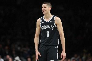 杰明成NBA历史首个单场至少25分10板&5+三分的青少年球员