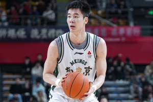 郭昊文：尽力帮助球队赢球 自己尽可能多承担一些责任