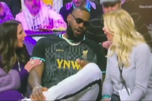 年轻的时候也是个“吃货”！梅西被拍到吃东西的合集！