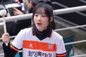 元气满满！韩国联赛的美女领航员🥰这才是青春的模样呢
