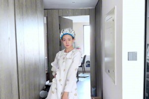 神似江疏影的雪儿好久不见呀，来看看她的素颜变装
