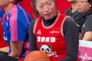 哎哟我去，李梦这撒娇你们受得了嘛🙊