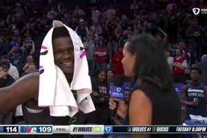 👀恩比德怎么想？爱德华兹接受费城全场球迷高呼MVP🐺