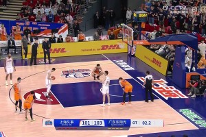 😭😭太致命了！！！胡明轩关键时刻两罚不中，给上海留下了绝杀的机会！