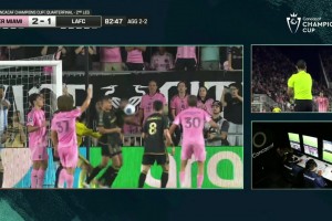 梦回世界杯！洛里又是背景板，梅西2射1传造3球😝