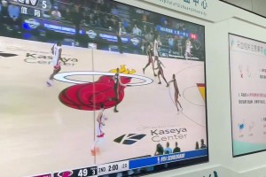 当年在食堂看NBA的同一批人？四川华西医院还是太高级了🤣