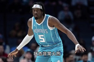 内线薄如蝉翼！湖人此刻是不是很想念马威😭