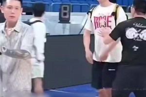 前职业球员高尚出手重拳伤人，受害者可以挑车了