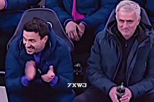 穆里尼奥名场面：我就说这球没有犯规嘛...裁判，那肯定是假摔！