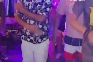 湖人首轮出局！美媒调侃：独行侠GM哈里森此时的心情🤣