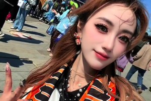 顶级美颜！国内女球迷的美颜真离谱，都要变成小精灵了🤣