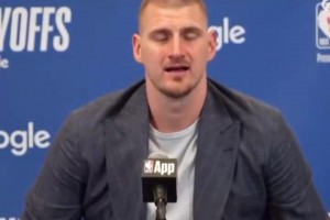 感人肺腑！母亲，你才是真正的MVP！NBA各球星感激母亲的时刻！