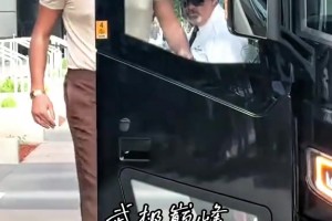 哎！马祖拉赛后表示：明天塔图姆将进行核磁共振检查！