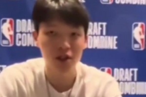 你是中国龙！杨瀚森谈自己打球像谁：申京 小萨 约基奇😁😁
