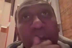 人情世故！字母哥出现在野兽先生的节目，帮助对手赢得10万美金！