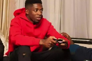 登贝莱当选欧冠最佳球员！只有GTA6才能阻止他了😂