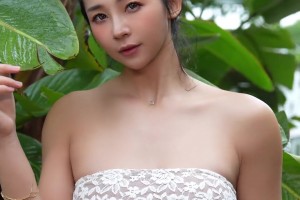 这大体格！张曼源晒性感视频：粽叶里面裹白糯米，是我最爱的白粽啦😍