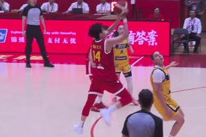 愣是看好几遍才弄明白咋传的球，杨力维👍