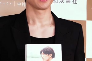 中村敬斗这么帅的吗😲说句现役足坛亚一颜不过分吧