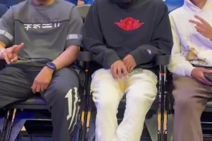 网友调侃：特雷-杨也来观看李月汝在飞翼队的首秀了😂