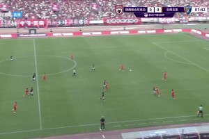 下克上？陕西联合球员禁区内低射打偏，机会没把握住啊🫠