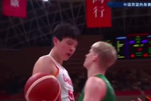 小伙子有血性！杨瀚森国家队热身赛面对对手挑衅强硬回应😤