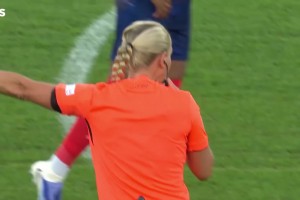 【集锦】女足欧洲杯-沃尔什破门难救主 英格兰女足1-2不敌法国