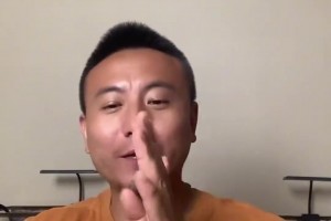 黄政宇的这个手势，有多无奈？听各路解说如何点评国足！
