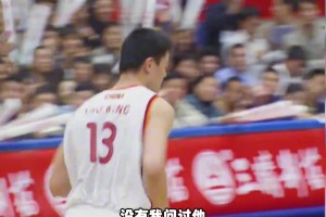 杨毅：我曾劝过姚明去湖人联手科比，但大姚不是那种人，他没想过去湖人