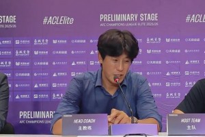 成都蓉城3:0曼谷联比赛结束后,球迷像过年般久久不散场，齐唱战歌