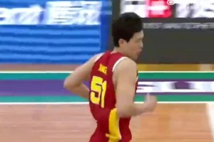 这真学过的🤓FIBA喜感解说杨瀚森暴扣：噢Baby谢谢你~