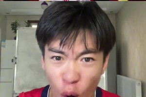 就差一分！网红提前录制好男篮击败澳大利亚的夺冠视频😂