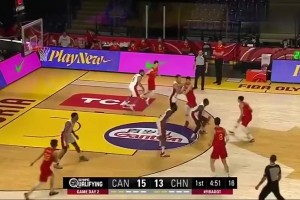 今天小胡表现犹如天神下凡！胡明轩曾在奥运落选赛vs加拿大砍24分